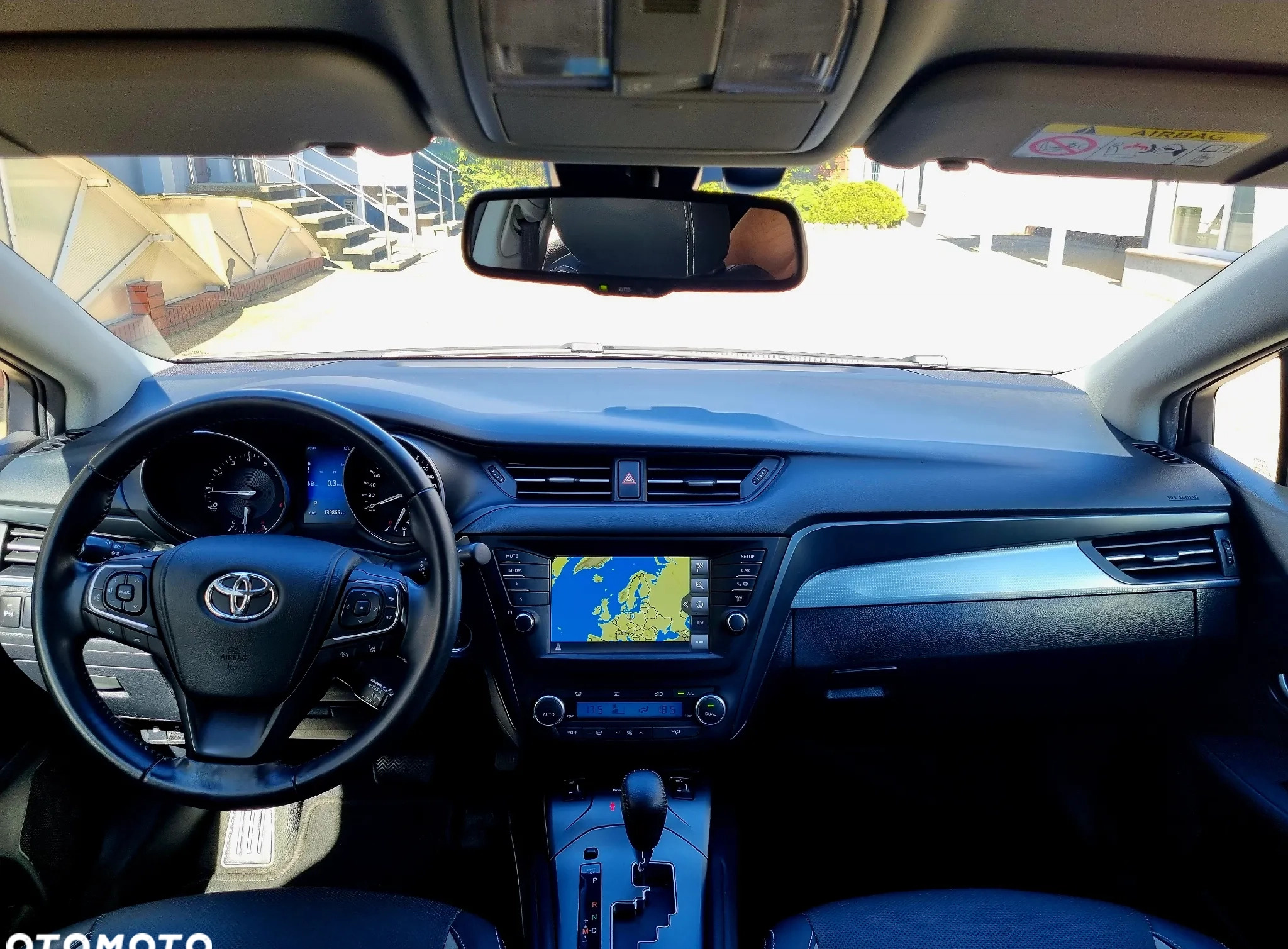 Toyota Avensis cena 65900 przebieg: 139000, rok produkcji 2018 z Legionowo małe 277